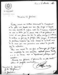 2 vues  - Frey-Hérosé, [Friedrich], président de la Confédération. Lettre autographe signée à Guillaume Henri Dufour.- Berne, 2 avril 1860 (ouvre la visionneuse)